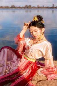 开局投资小师妹