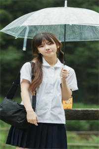 只为了气她的白月光视频